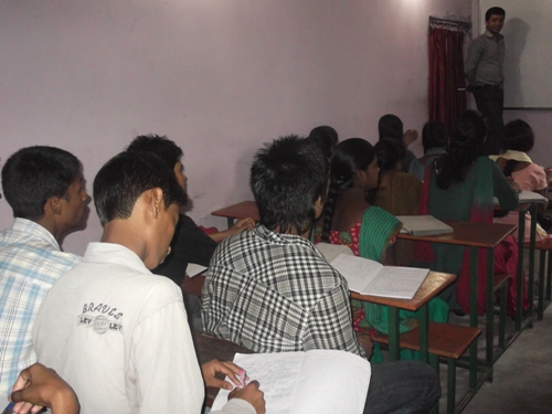 Physics coaching institute in jail road ranchi