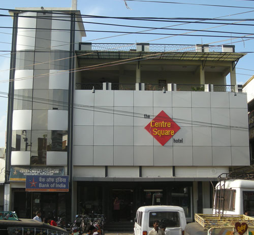 The Centre Square Hotel Jhumri telaiya