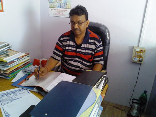 HI -TECH EDUCATION COUNCEL IN BHAGALPUR