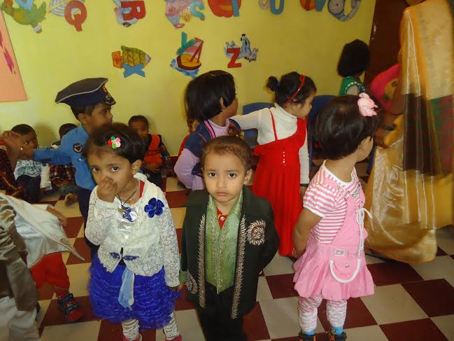 HELLO KIDS SCHOOL IN RASALPUR