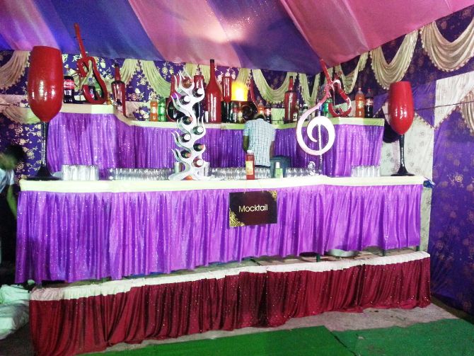 FAMOUSH CATRING FOR ALL CORPORATES EVENTS IN JHARKHAND 