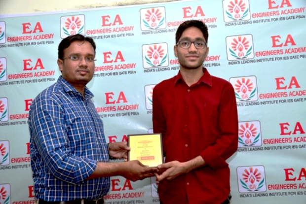 GATE 2016 Toppers Award Of Engineers Academy