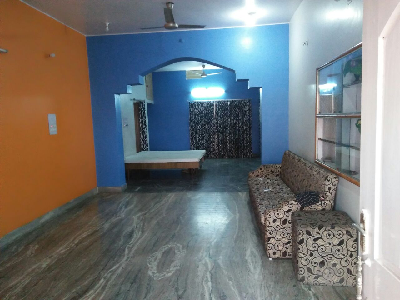 GUEST HOUSE IN GOLA ROAD PATNA