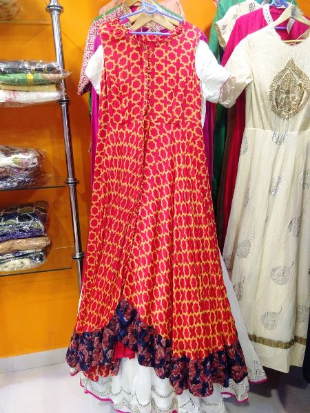 FAMOUS BOUTIQUE IN HAZARIBAGH