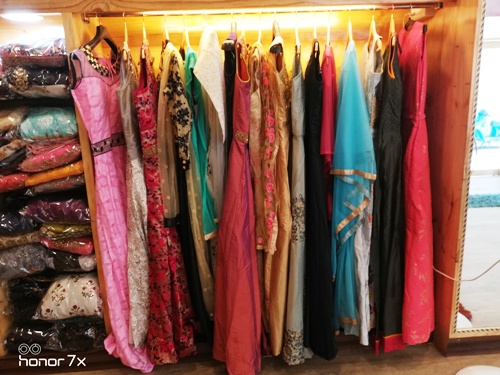 Complete ledies boutique in ramgarh