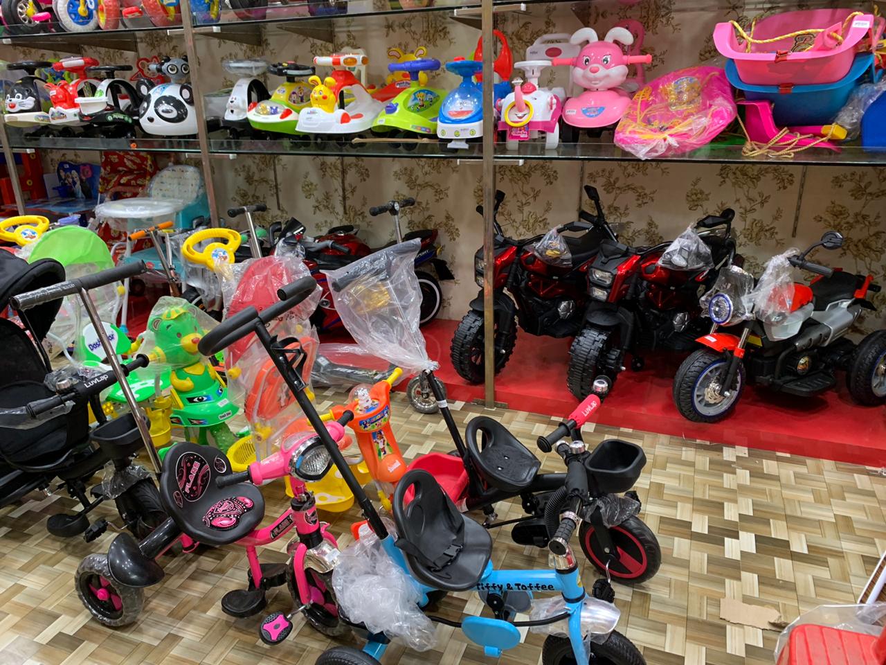 Toys showroom near ratu road ranchi