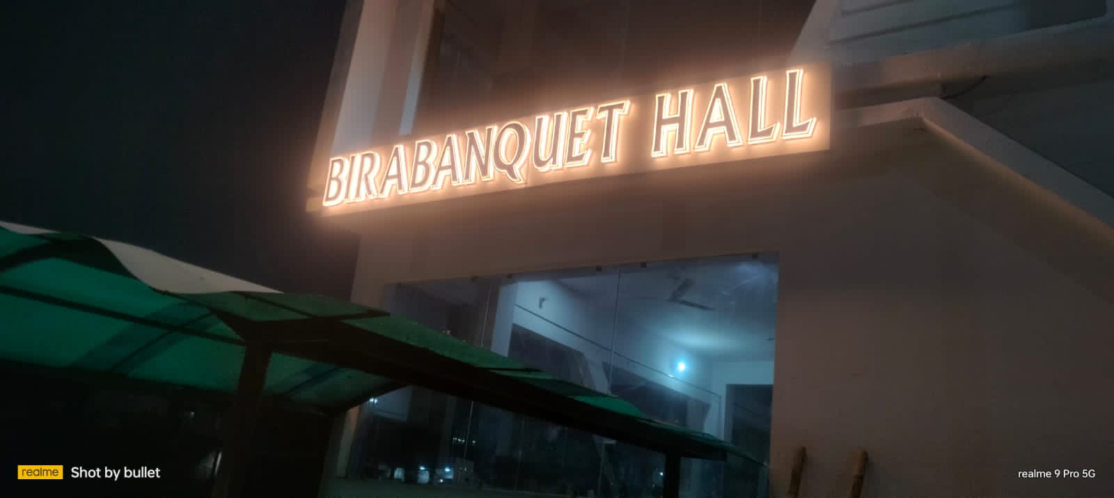 banquet hall in near dhoni farm house in ranch