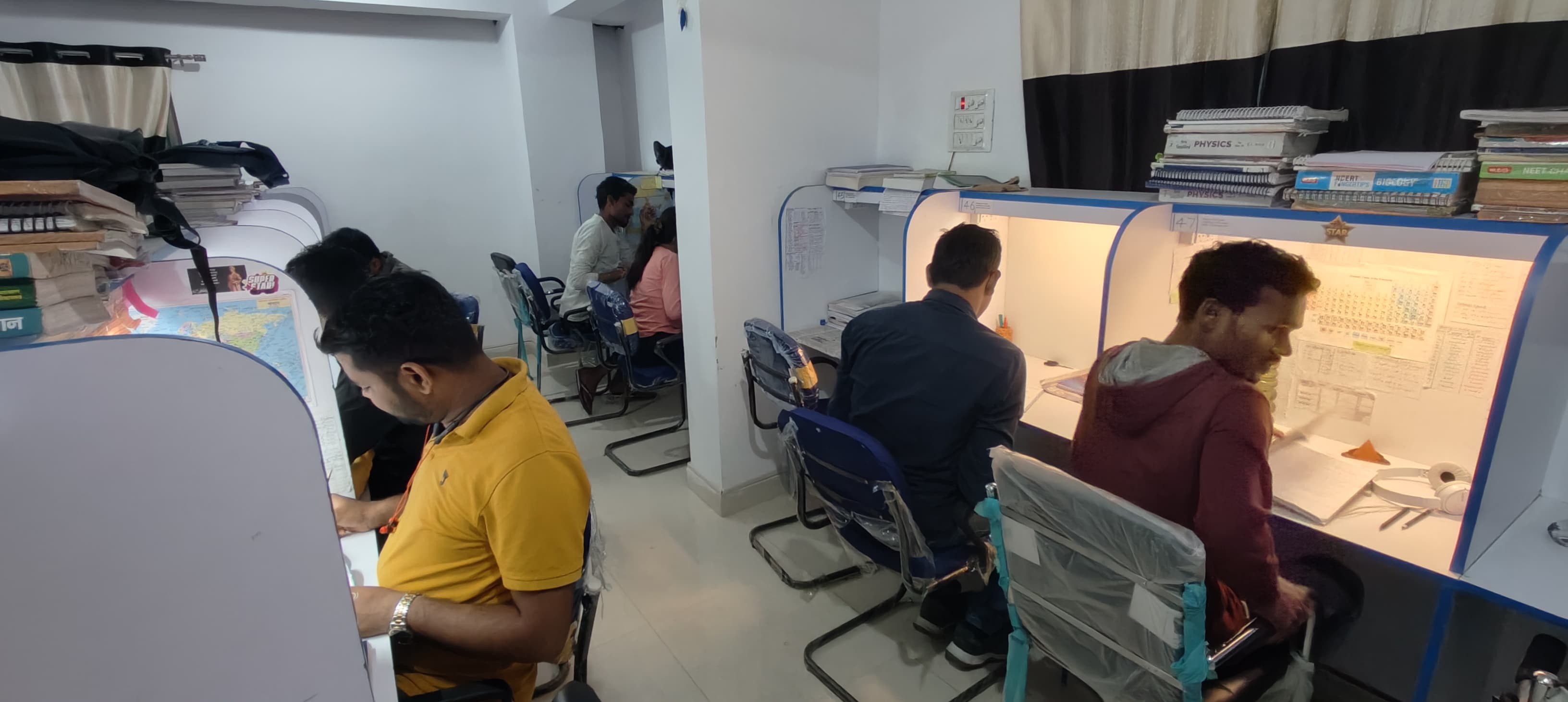 Self study library in laxminagar ranchi 9031544793