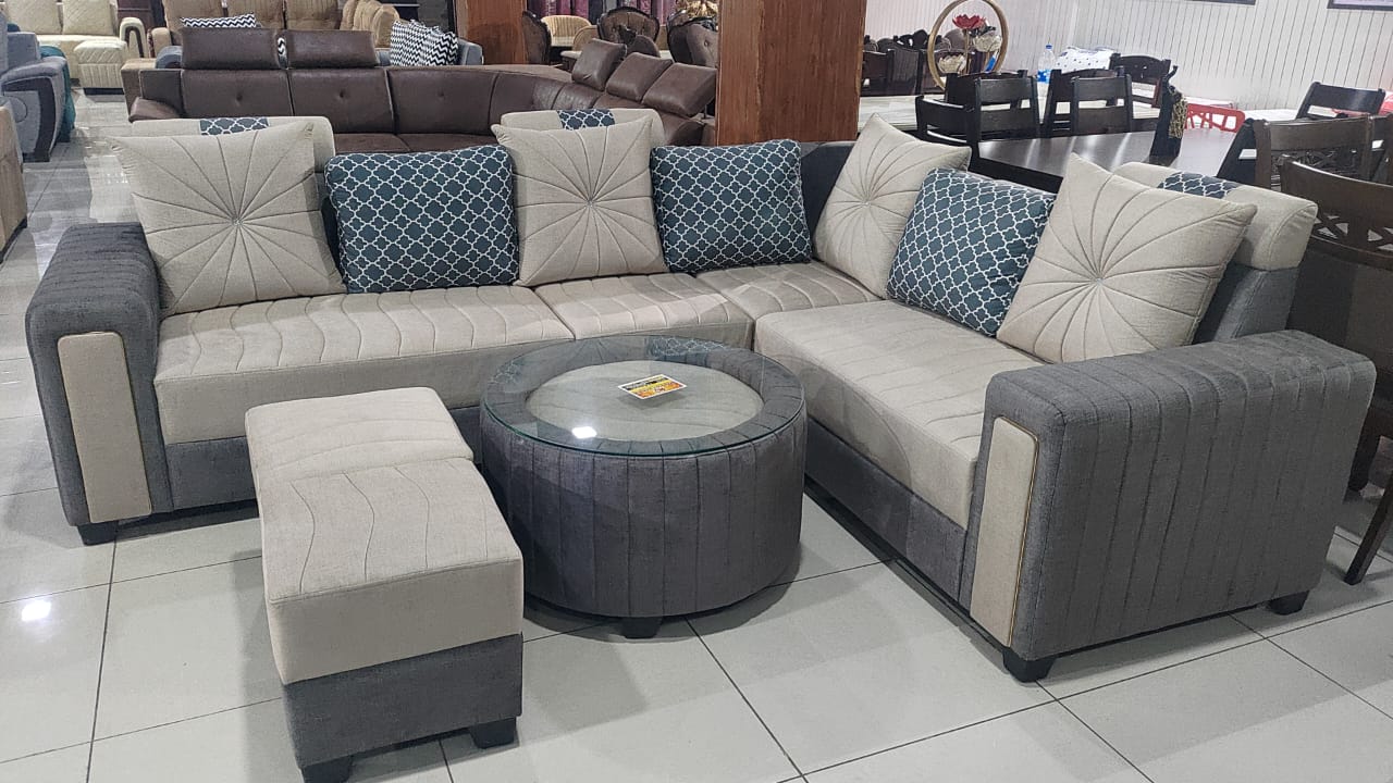 MANUFACTURING FURNITURE IN RANCHI MALL IN RANCHI 853906