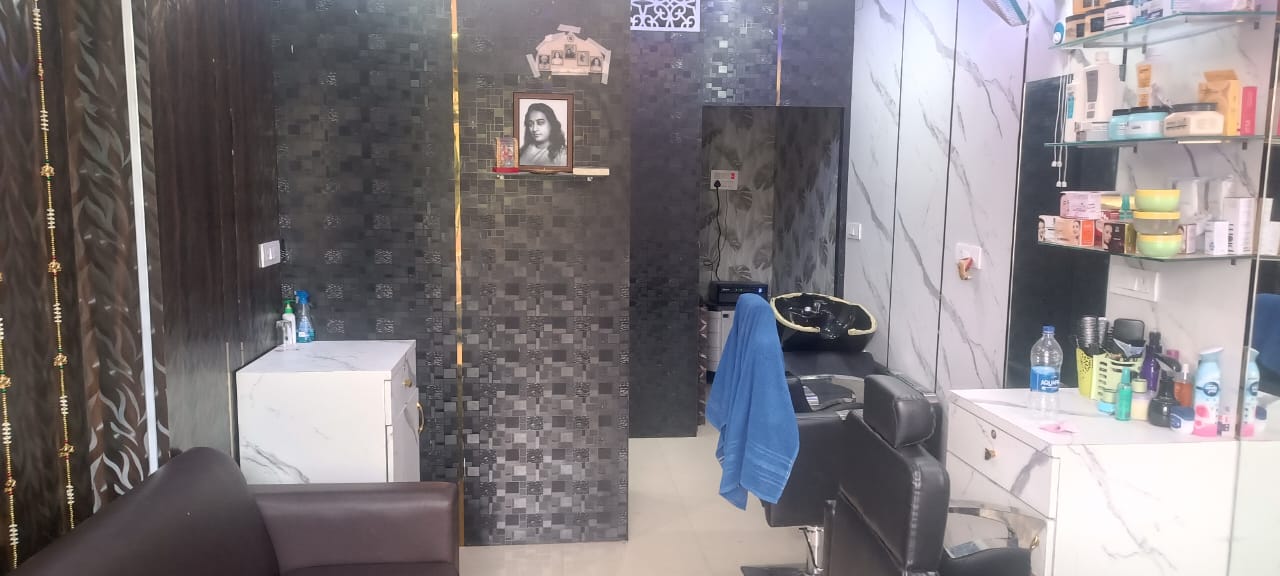 HAIR CUT IN LATMA ROAD RANCHI 9304122162