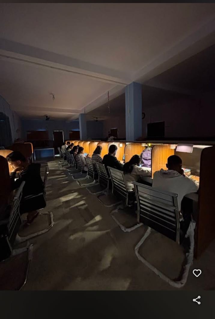 LIBRARY IN ASHOK NAGAR RANCHI 7479783609