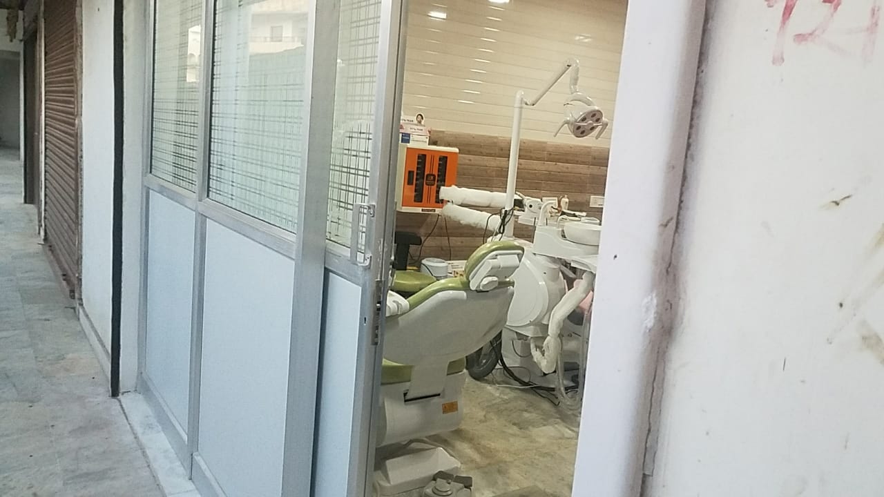 dental clinic near jaisawal petrol pump ratu road ranch