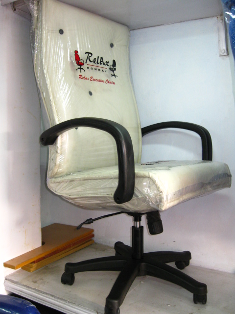CHAIRS TABLE FURNITURE IN PATNA