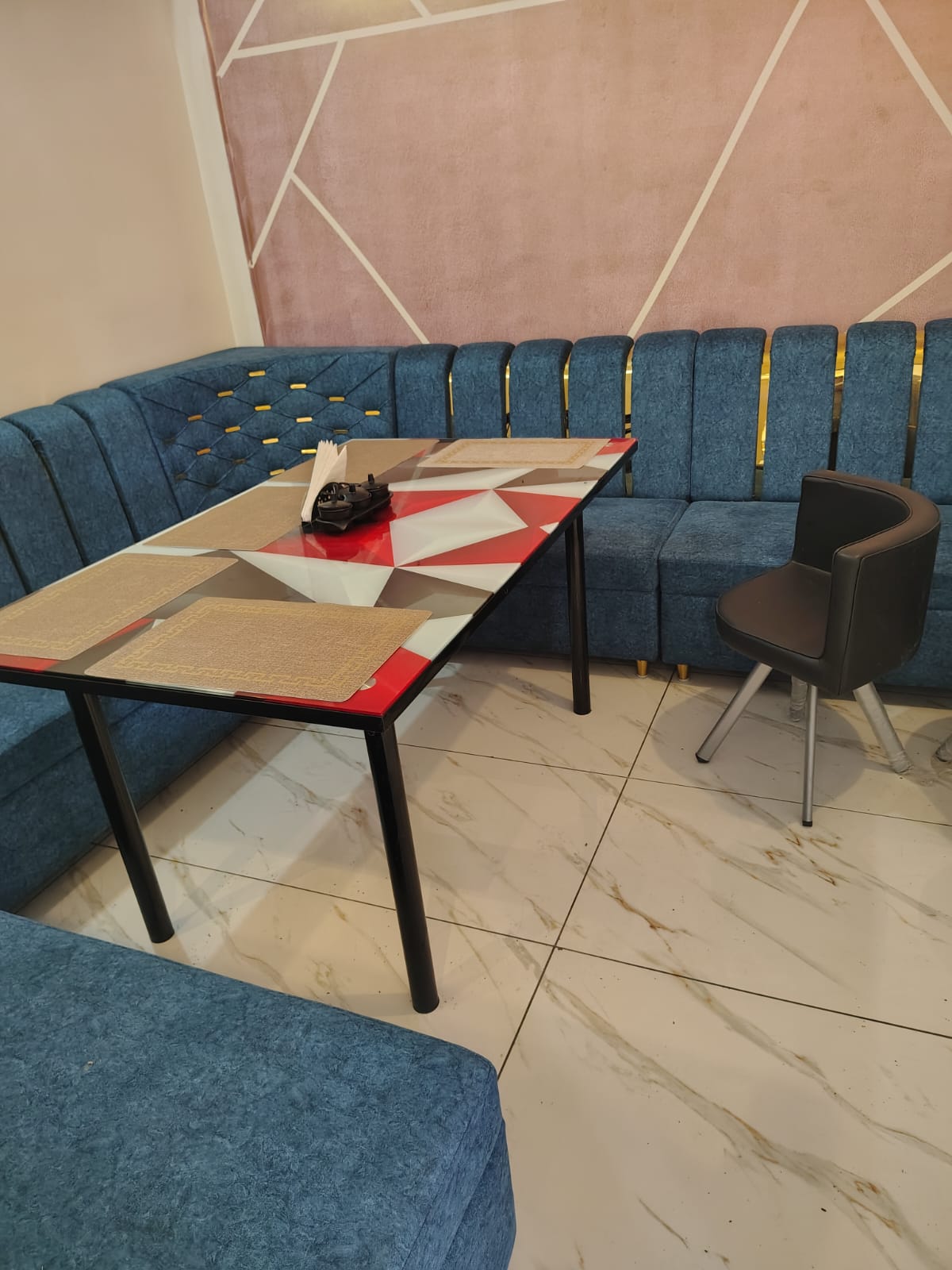 PURE FAMILY RESTAURANT IN JHUMRI TELAIYA 9128341547